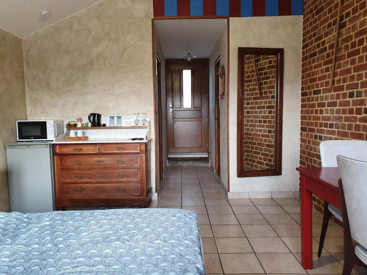 Les Mout'Anes Bed & Breakfast Saint-Hilaire-sur-Helpe Ngoại thất bức ảnh