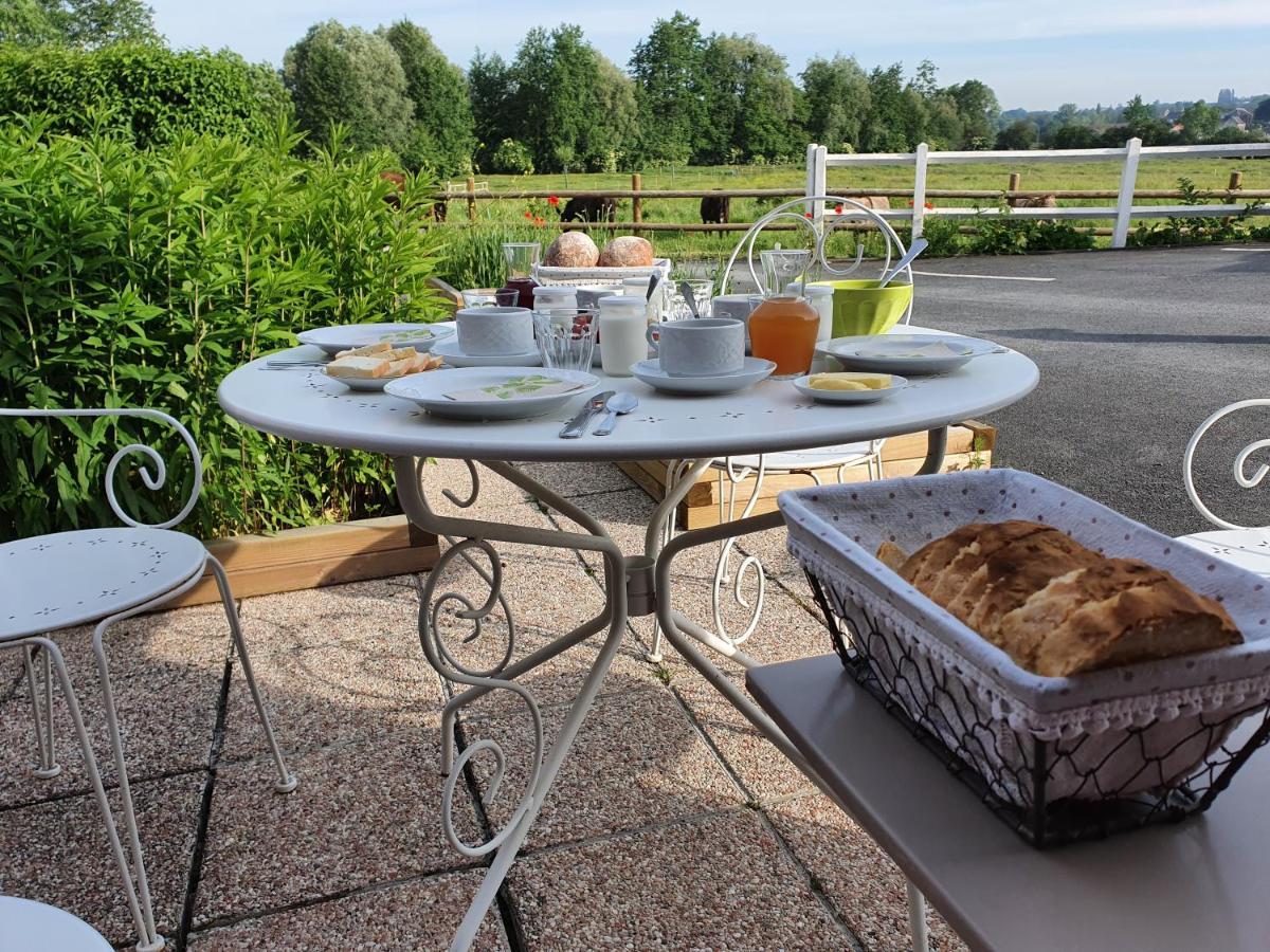 Les Mout'Anes Bed & Breakfast Saint-Hilaire-sur-Helpe Ngoại thất bức ảnh