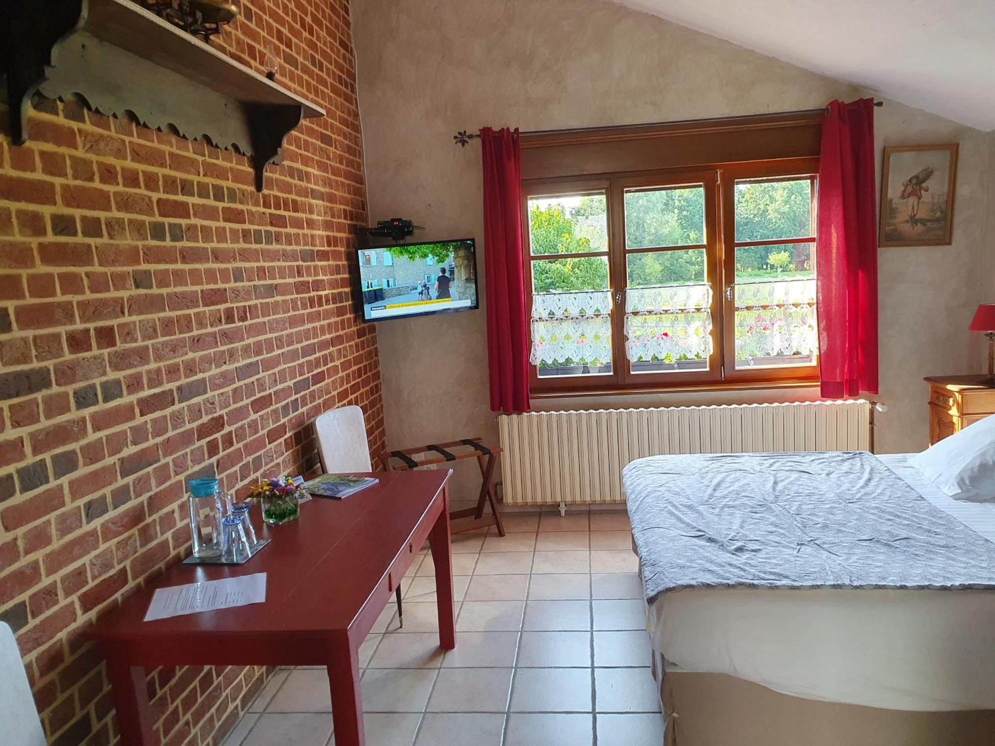 Les Mout'Anes Bed & Breakfast Saint-Hilaire-sur-Helpe Ngoại thất bức ảnh